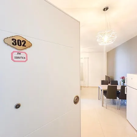 Golem 595 Apartment