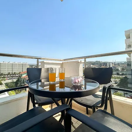 Apartment Golem 595 *